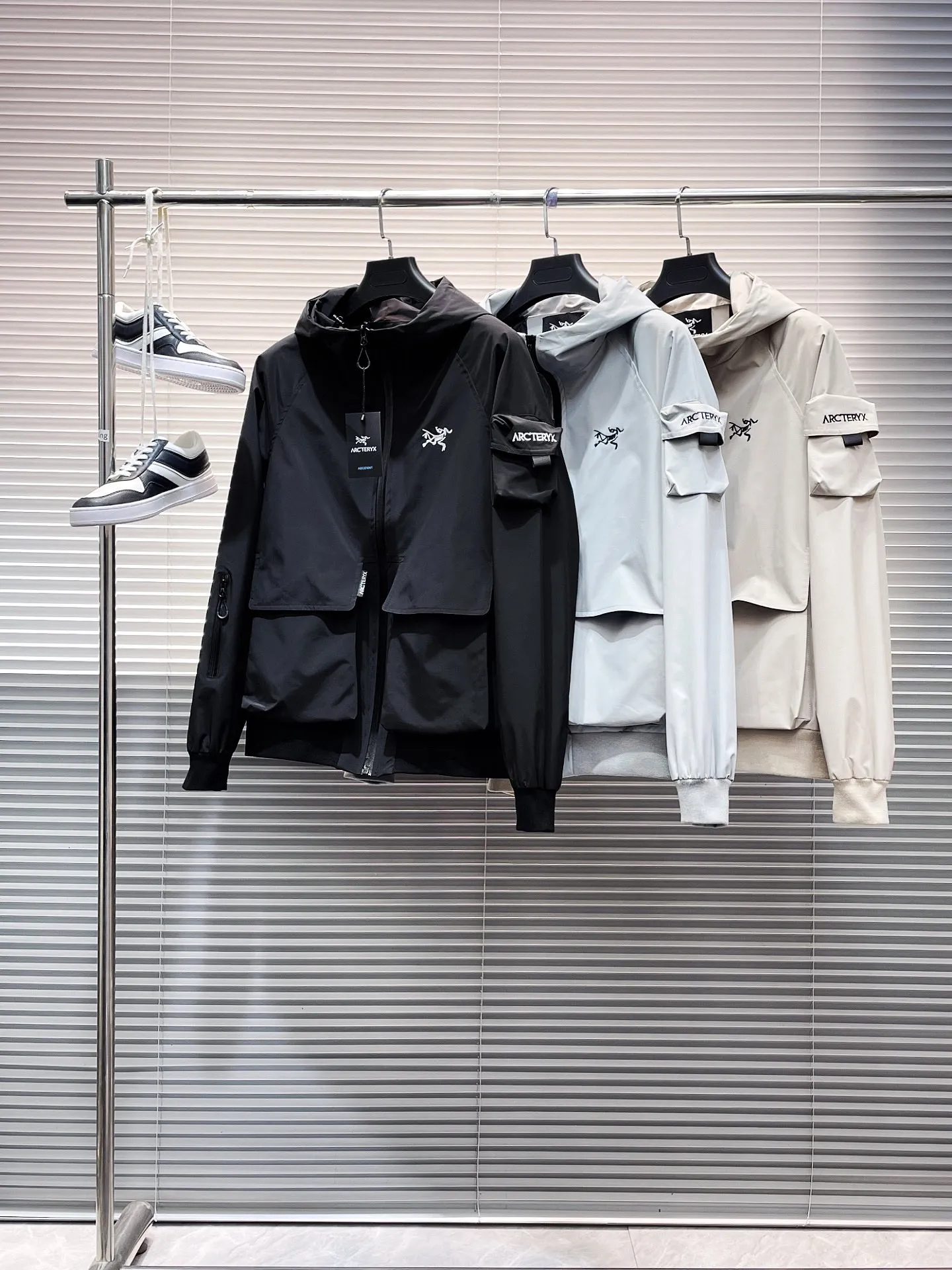 Same Style， ， 2026 New Arrival ， Original Premium Breathable ， ， ， Quality。 ， Sizes：M～3XL， 195